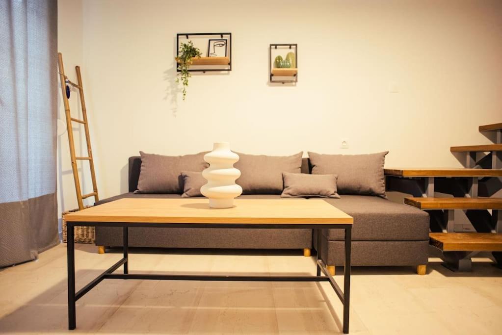 Central Maisonette 沃洛斯 外观 照片