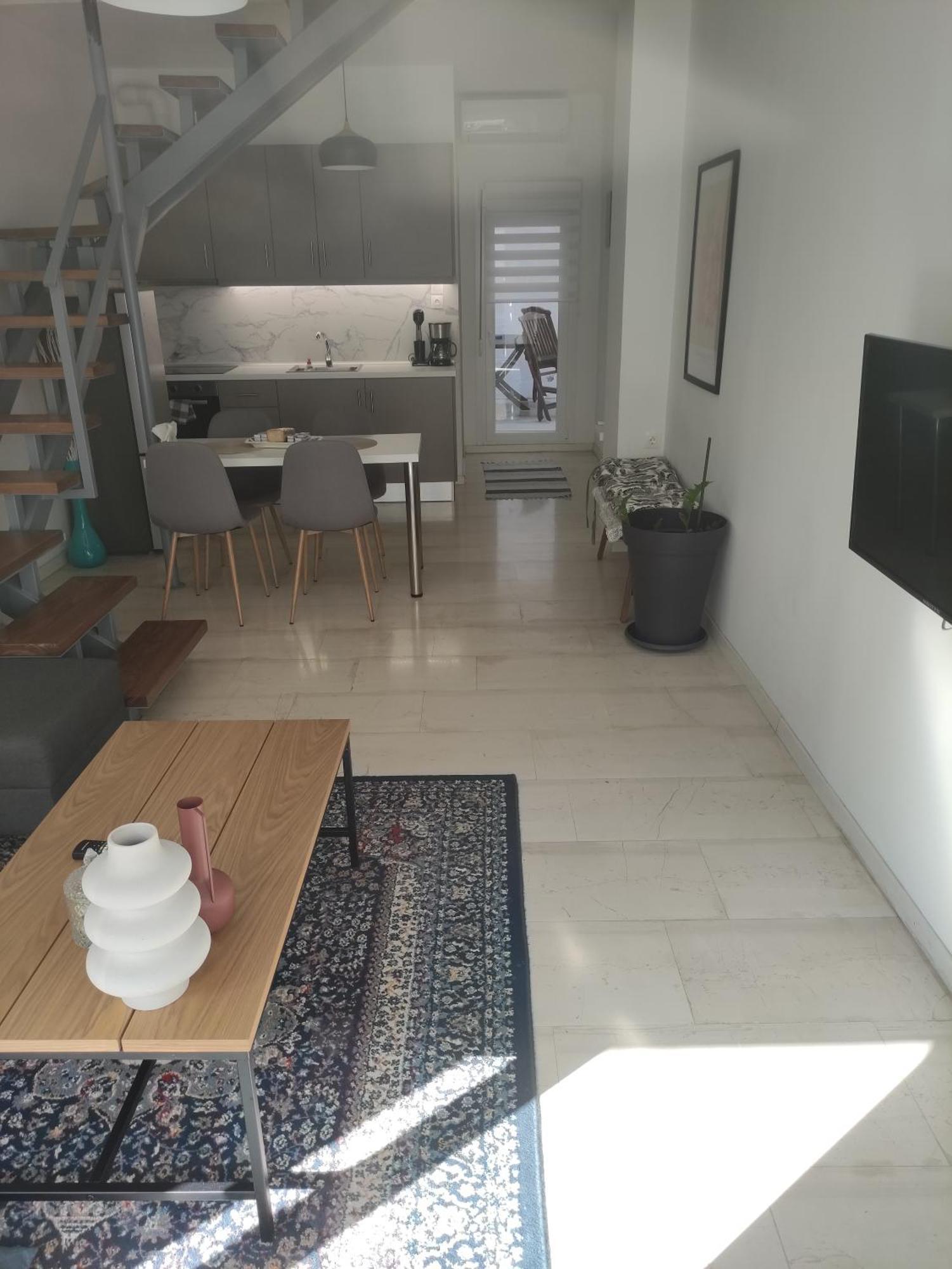 Central Maisonette 沃洛斯 外观 照片